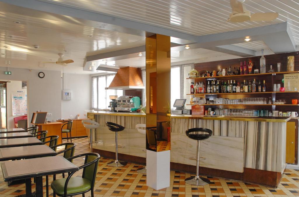 Hotel Le Crab อองกูแลม ภายนอก รูปภาพ