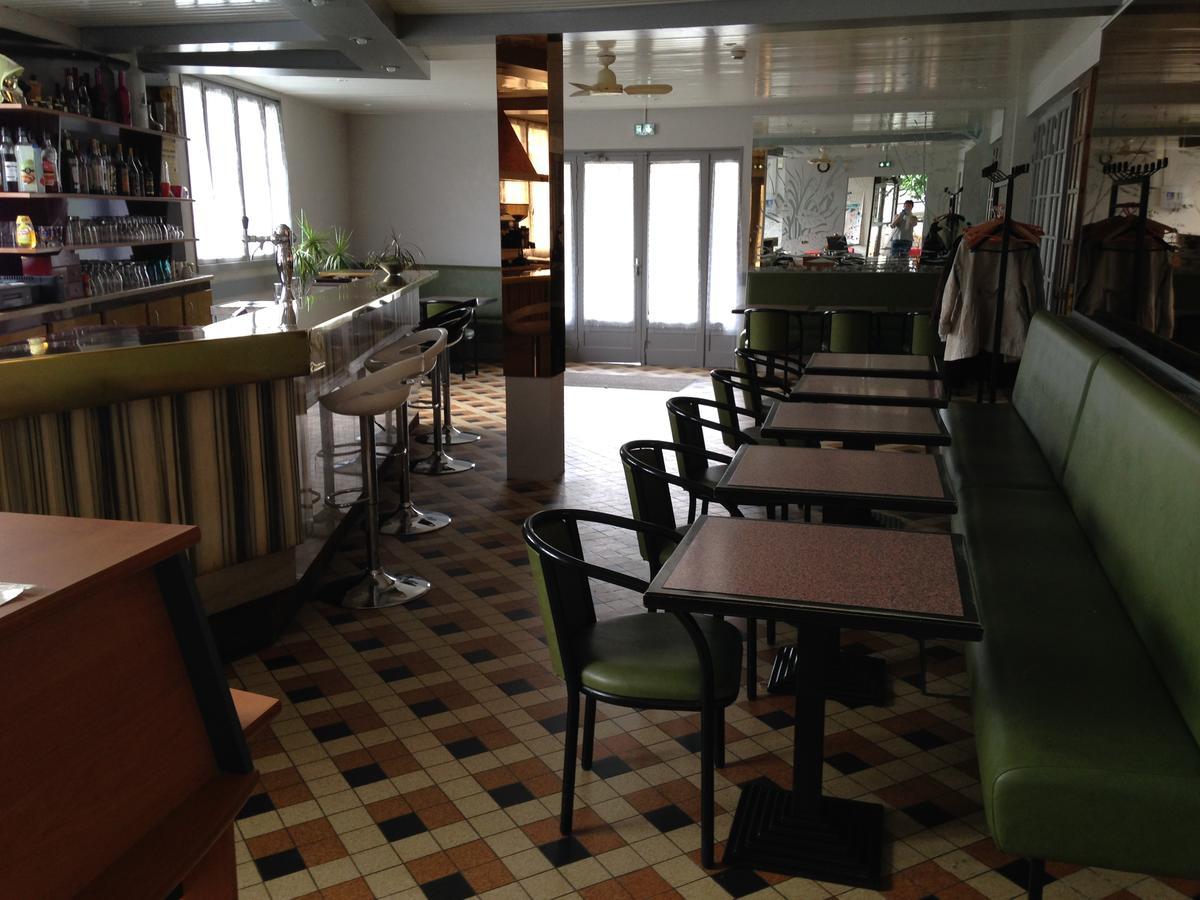 Hotel Le Crab อองกูแลม ภายนอก รูปภาพ